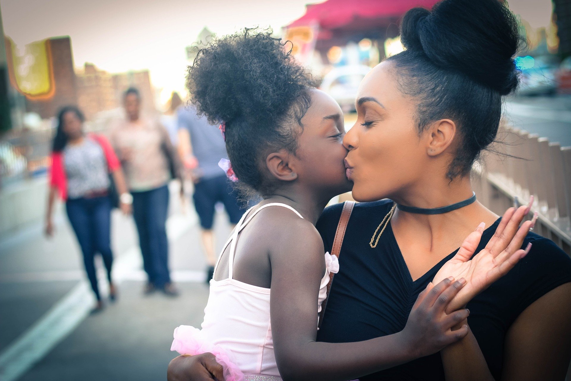 10 WAYS TO BE A GOOD MOTHER AND BE PROUD OF IT