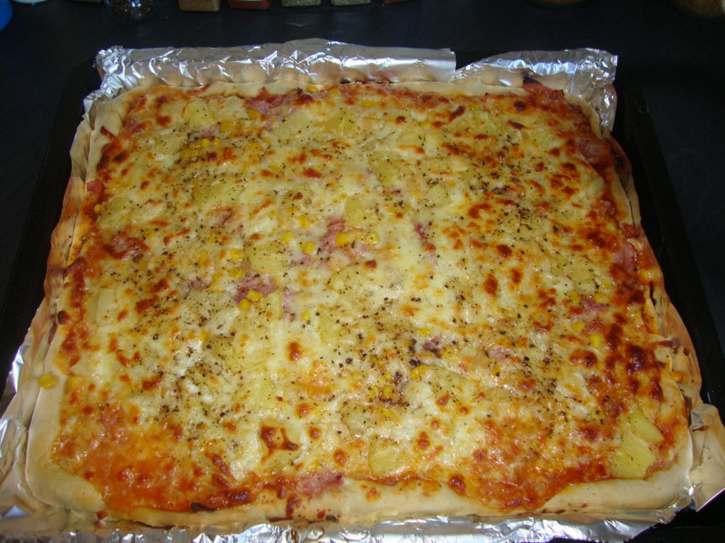 MY TWIST ON A HAWAIIAN PIZZA