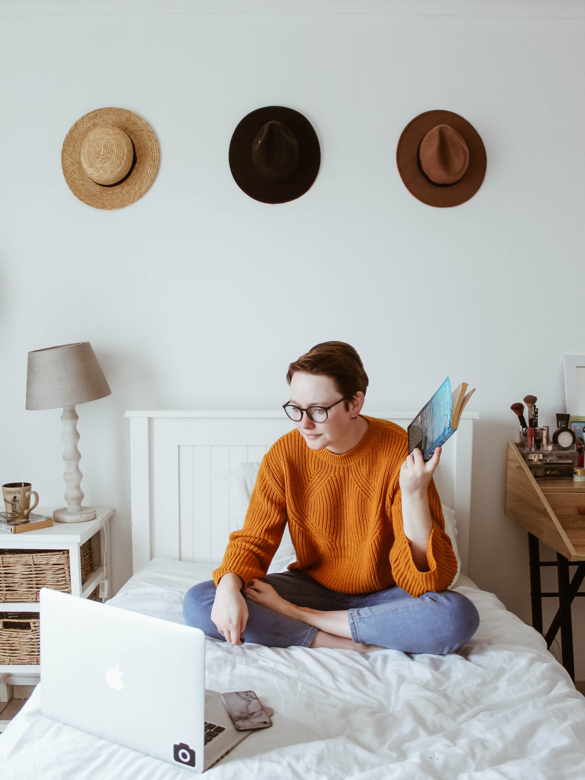 7 WAYS TO COMPEL YOUR AUDIENCE TO STAY LONGER ON YOUR BLOG