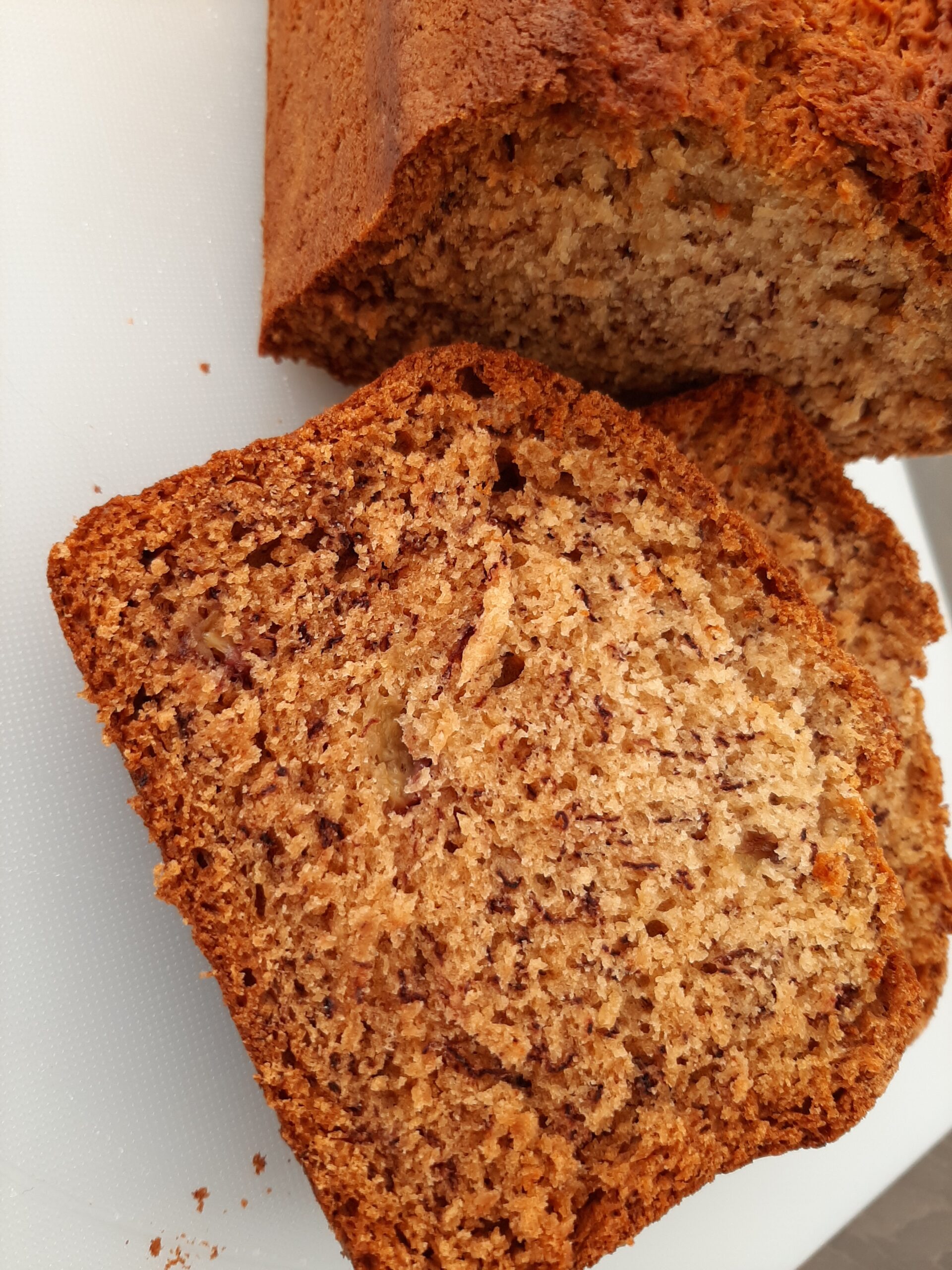 SIMPLE PERFECT MOIST BANANA BREAD